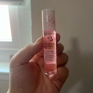 💕🎉 5/$25Style Essentials Rosehip Lip Oil - Soft Pink
